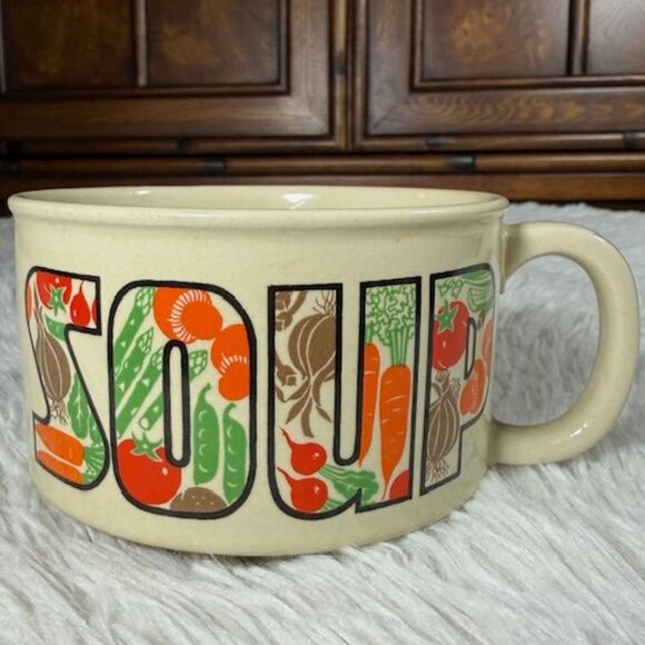 Vintage Set of 4 Vegetable Soup Bowl Stoneware Mugs - Picture 6 of 14
